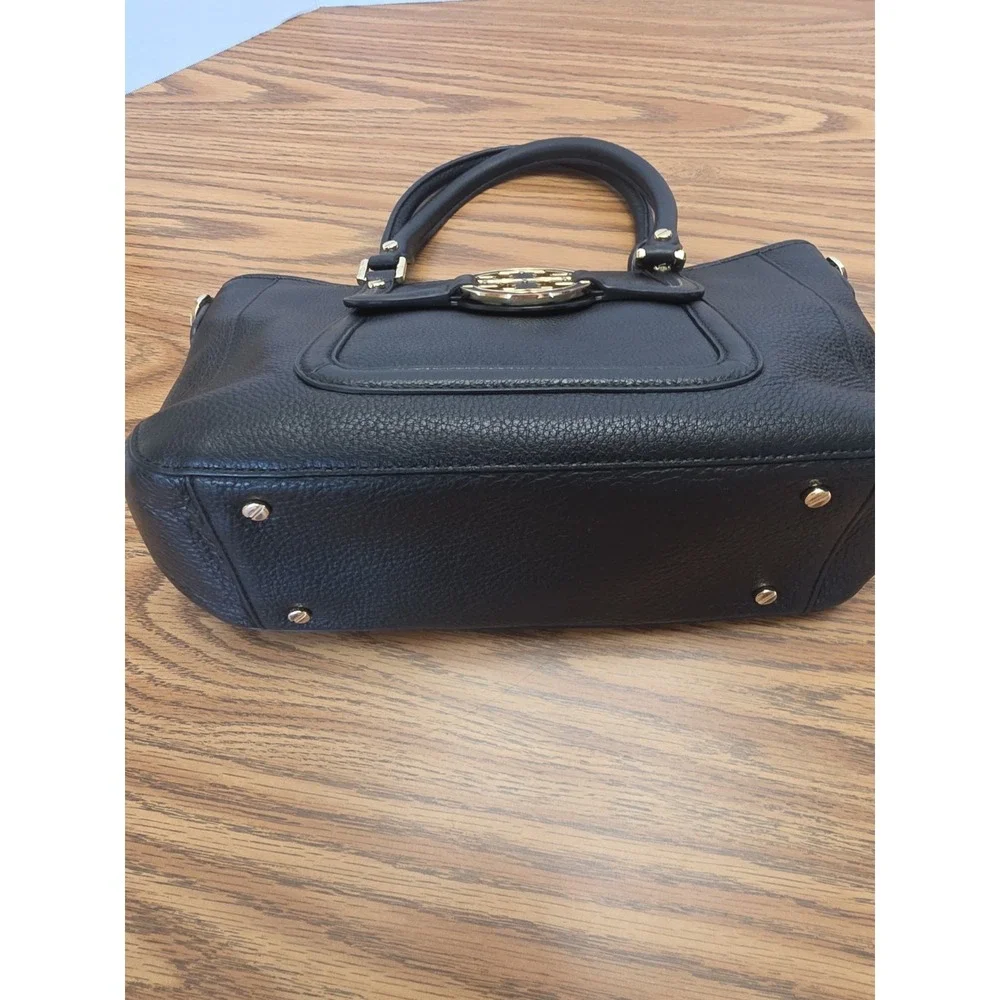 Tory Burch Black Pebbled Hand Bag Logo Accent Gold Hardware Inner Pockets